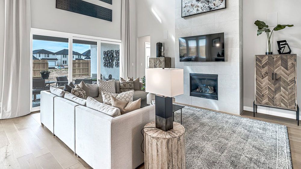 27-TM-Topaz  60s AV Cypress-20221018