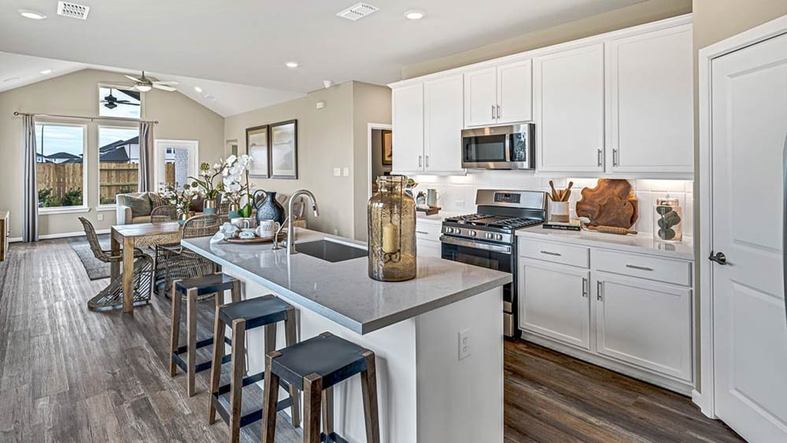 11-TM-4209  40s AV Cypress-20221018