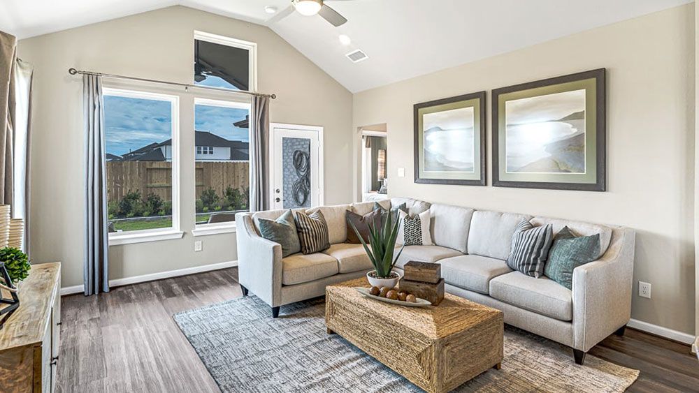 28-TM-4209  40s AV Cypress-20221018