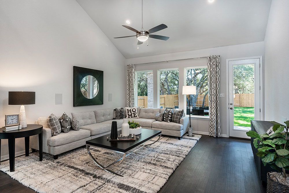 POR - Jasmine - Living Room