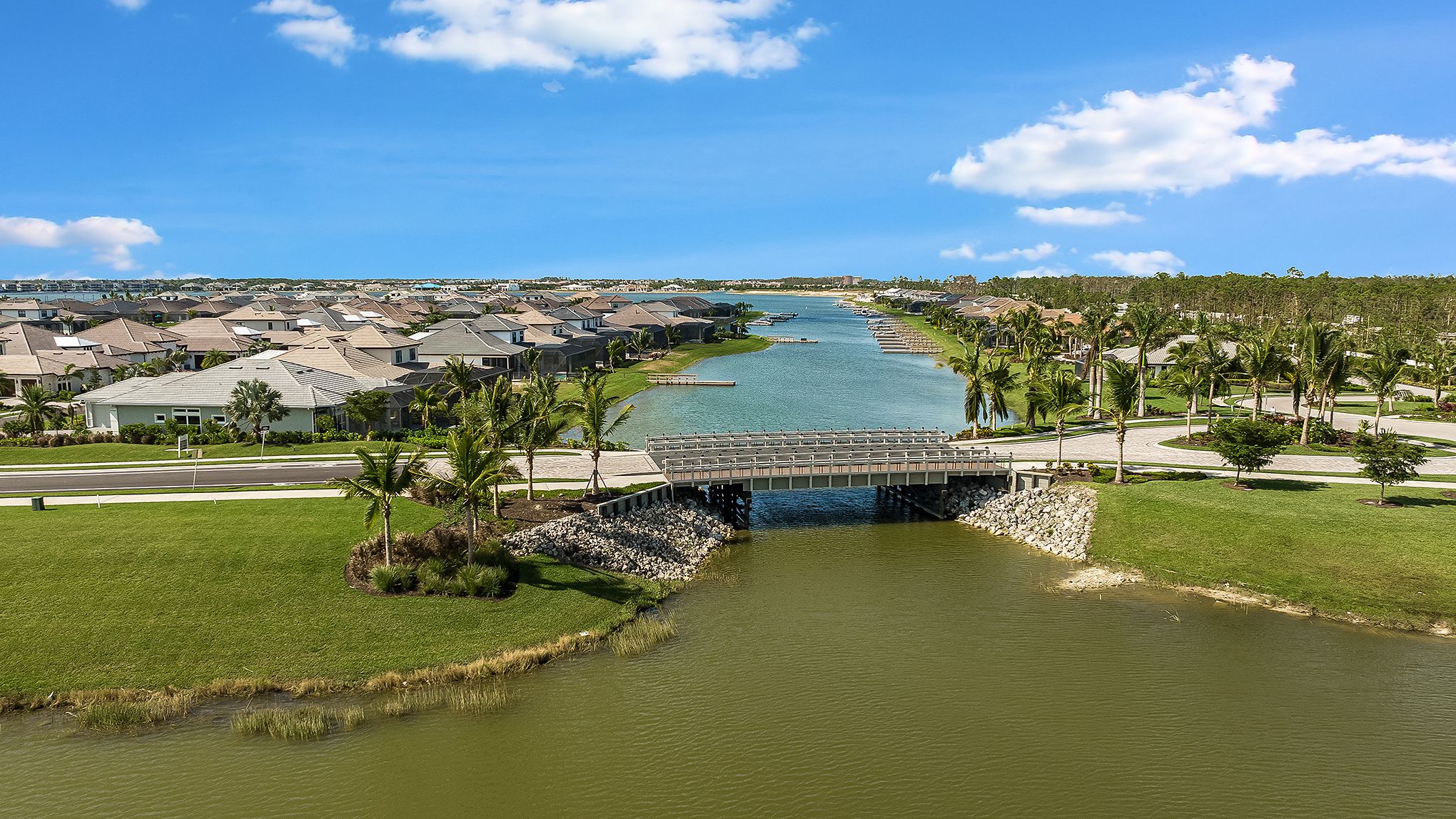 Esplanade-Lake-Club-0897-16x9-communitybridge