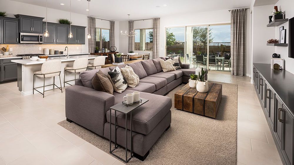 HillaryGatheringOverall6