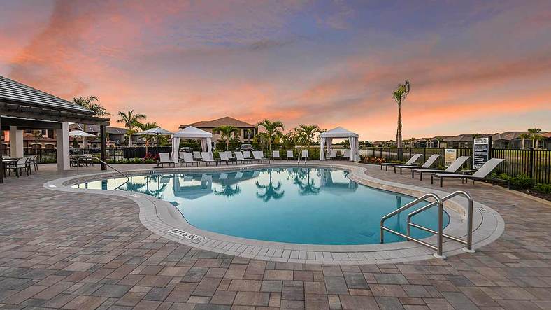 Esp-at-the-Islands-Amenity--sunset794-16x9-Po...