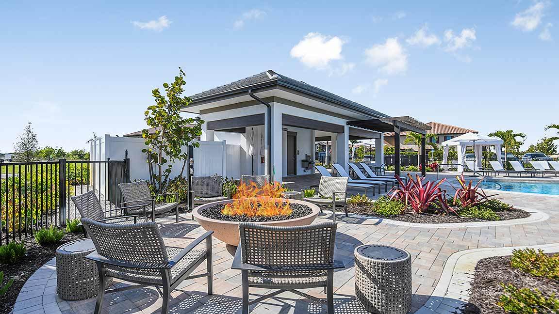 Esp-at-the-Islands-Amenity-725-16x9-Fireside