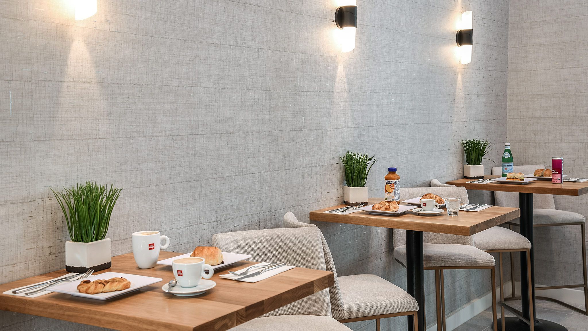 Esplanade-at-Wiregrass-Toasted-Cafe-6373-16x9...