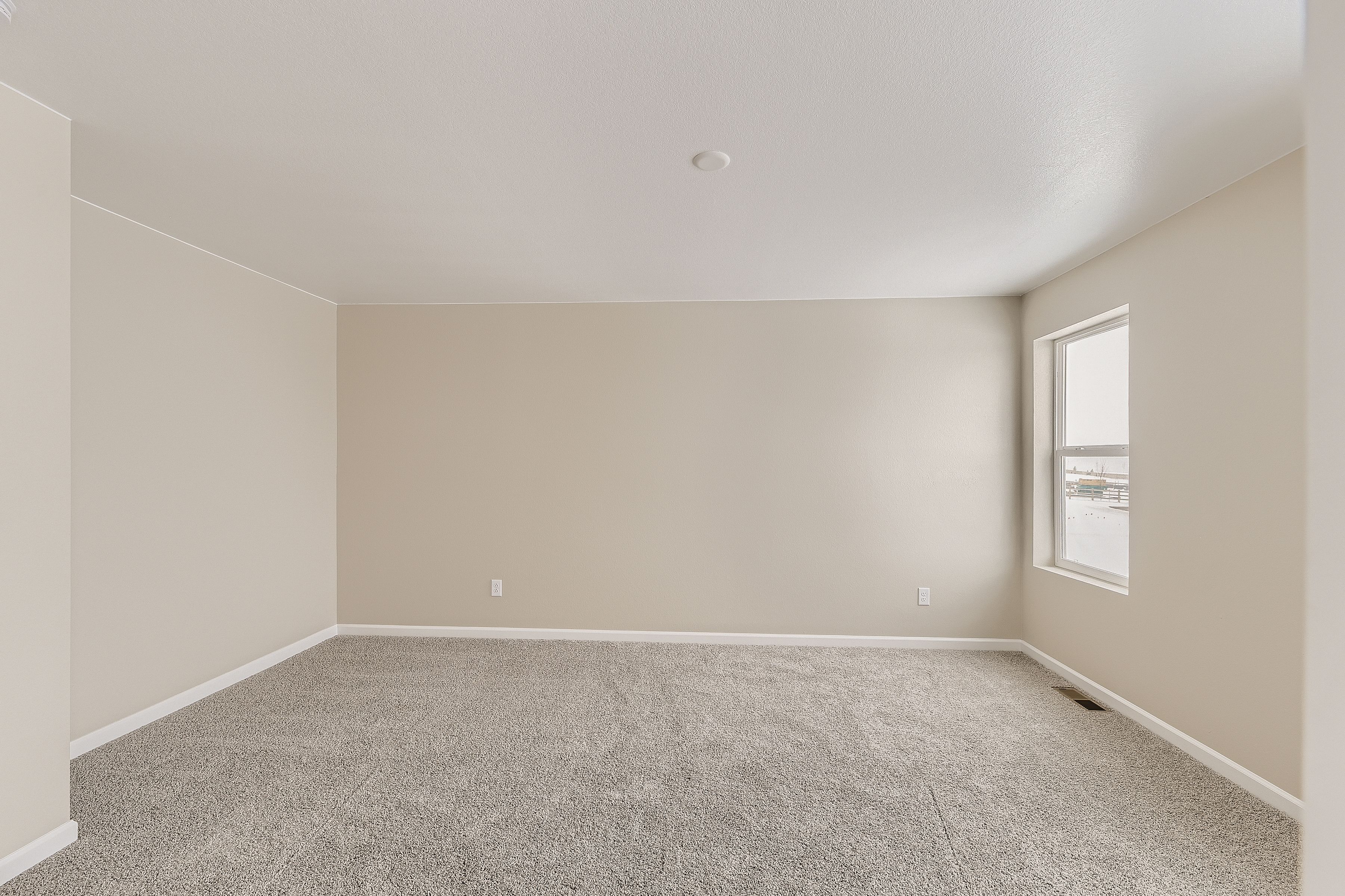 15 2nd Floor Primary Bedroom