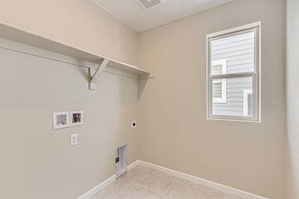 24 2nd Floor Laundry Room