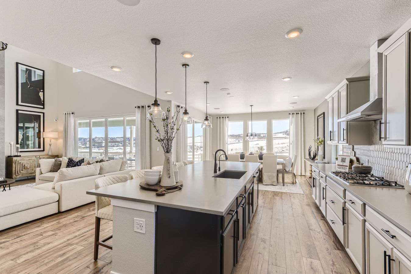 14 Kitchen