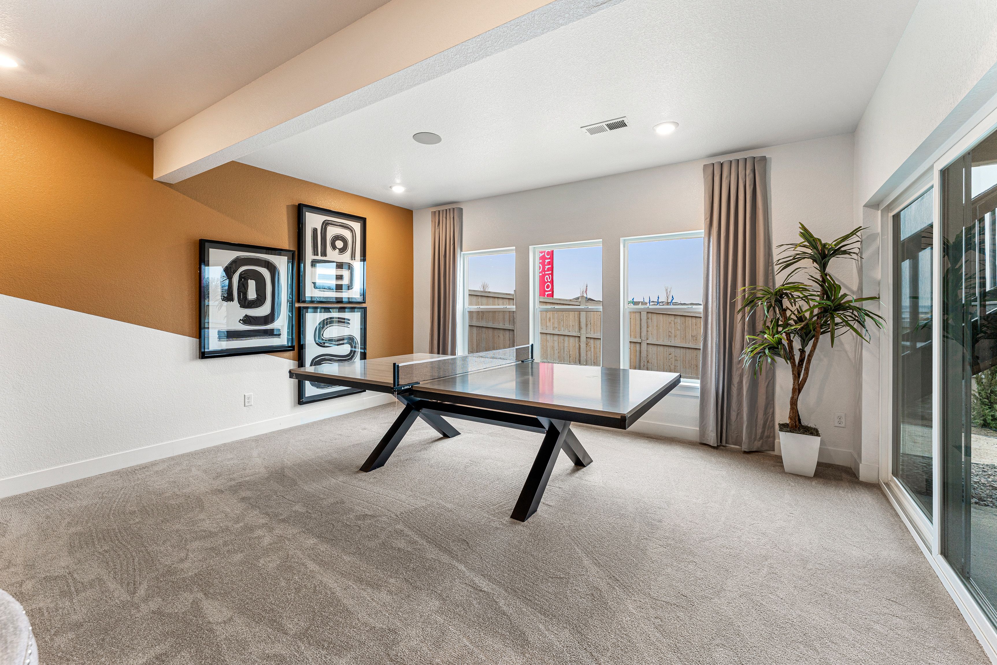 22-16975-Black-Rose-Pl-Print