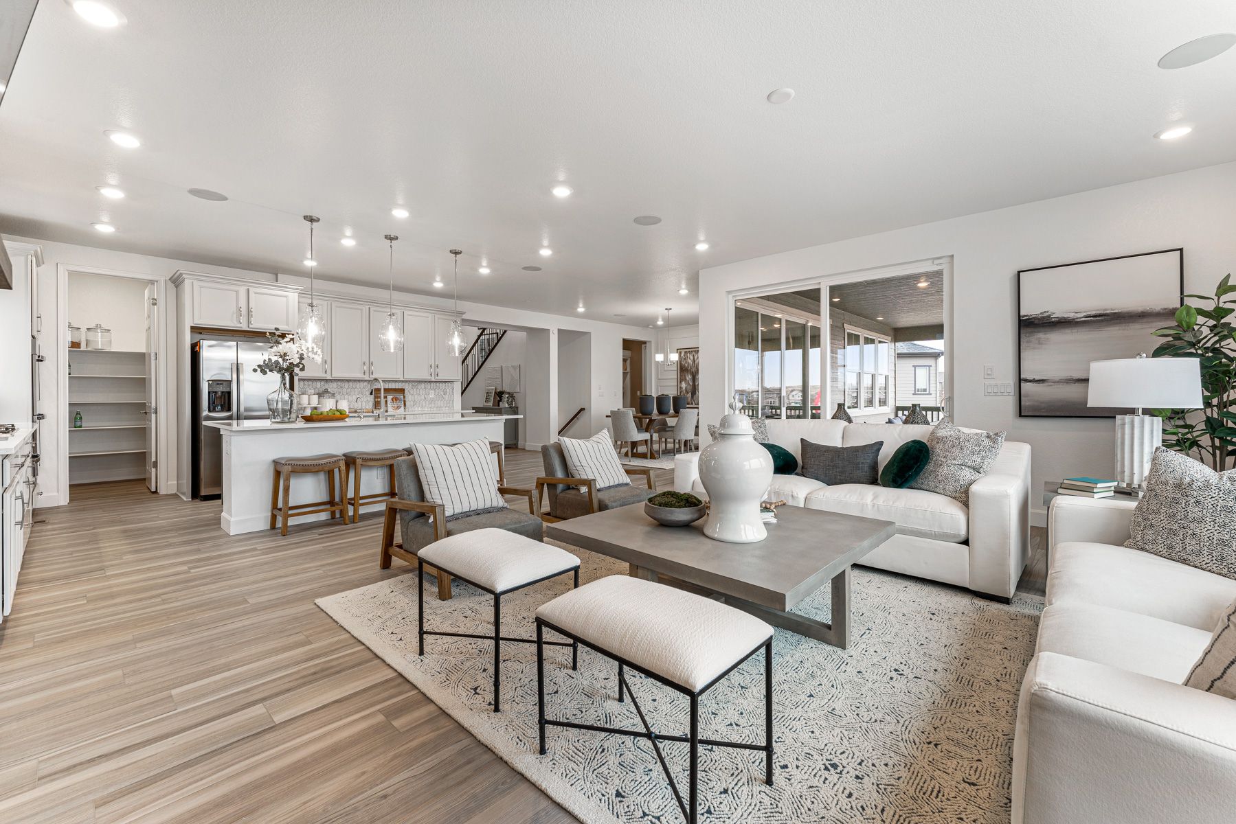 08-16985-Black-Rose-Pl-MLS