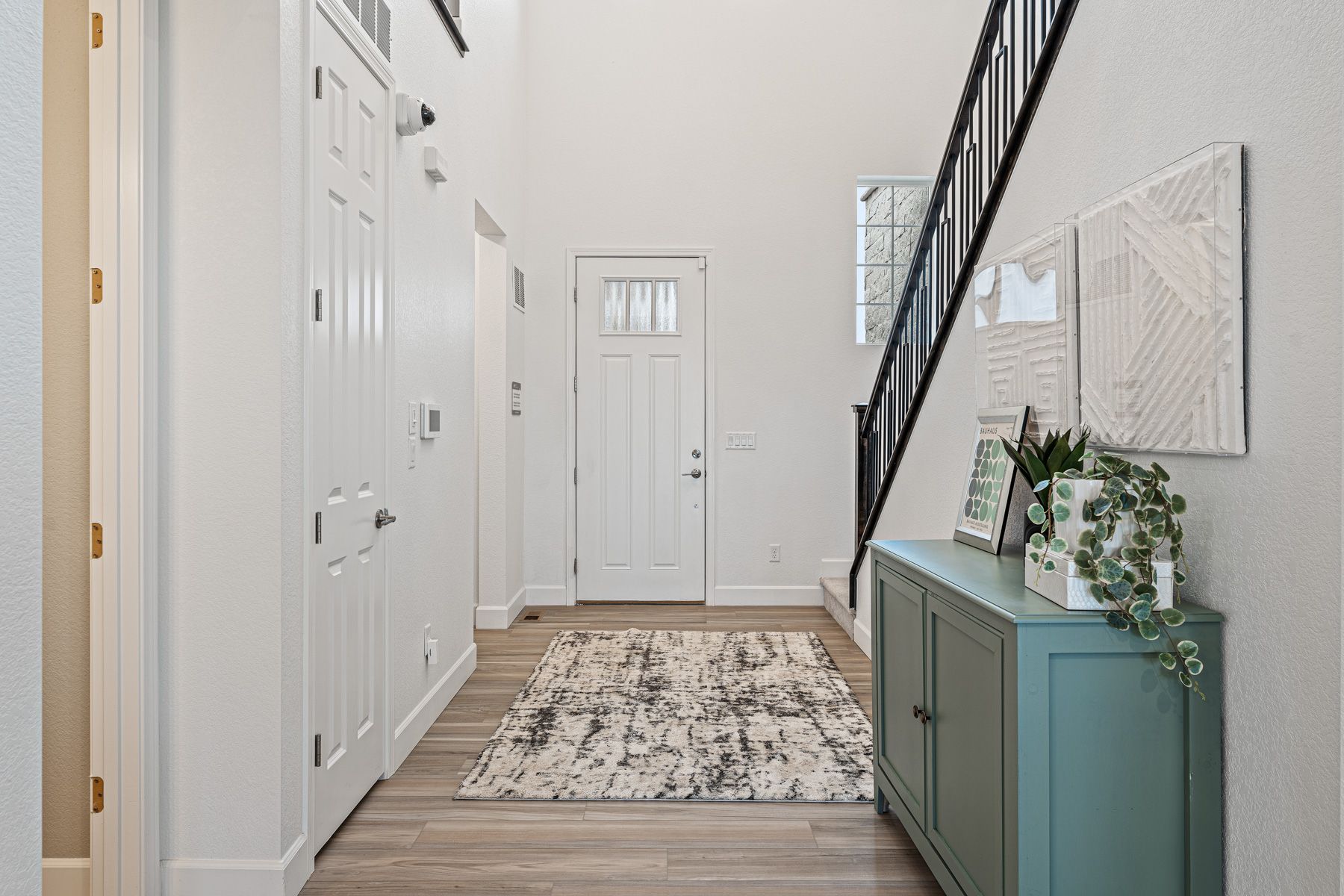 12-16985-Black-Rose-Pl-MLS