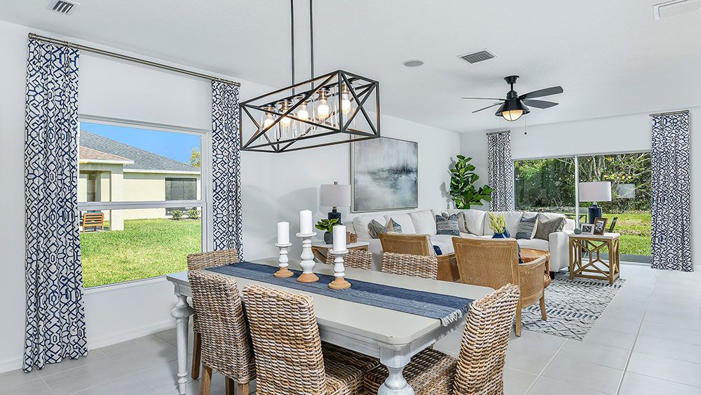 Eaves-Bend-Holly-3647-dining