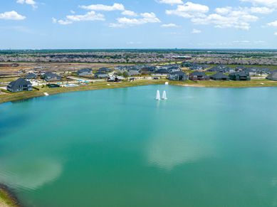 15-TM-Avalon-Friendswood amenities Lake...