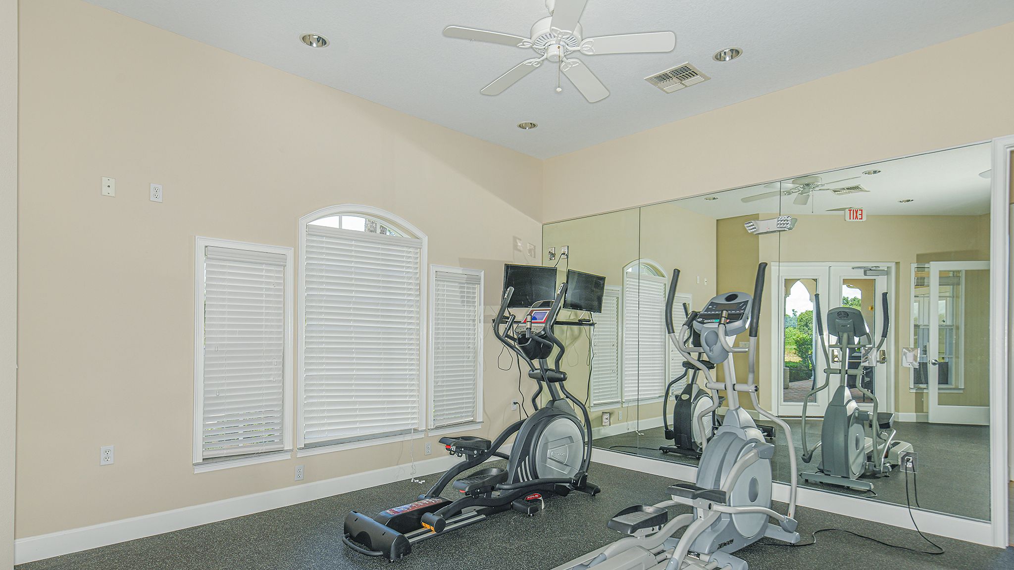 Bella-Via-Amenity-Center-6843-16x9