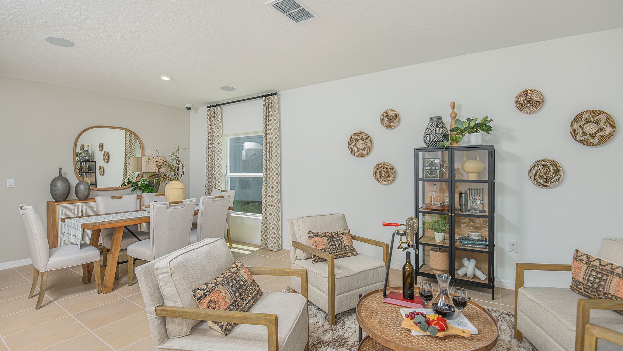 Brookland-Park-Seneca-0766-16x9-gathering