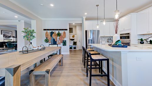 Kitchen to owner's entry