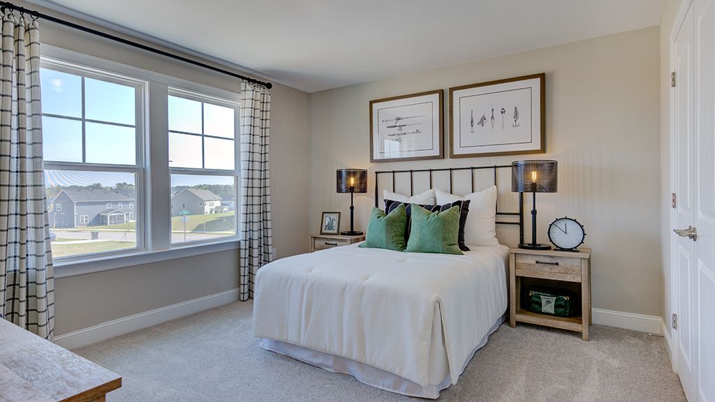 Secondary bedroom