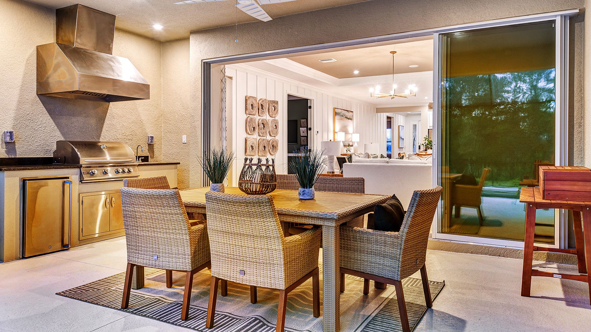 River-Landing-Saint-Croix-2852-16x9-patio