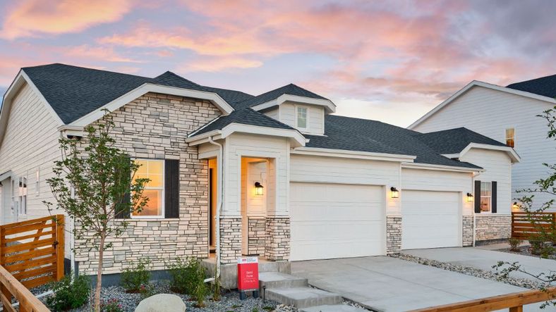 Sand dune exterior