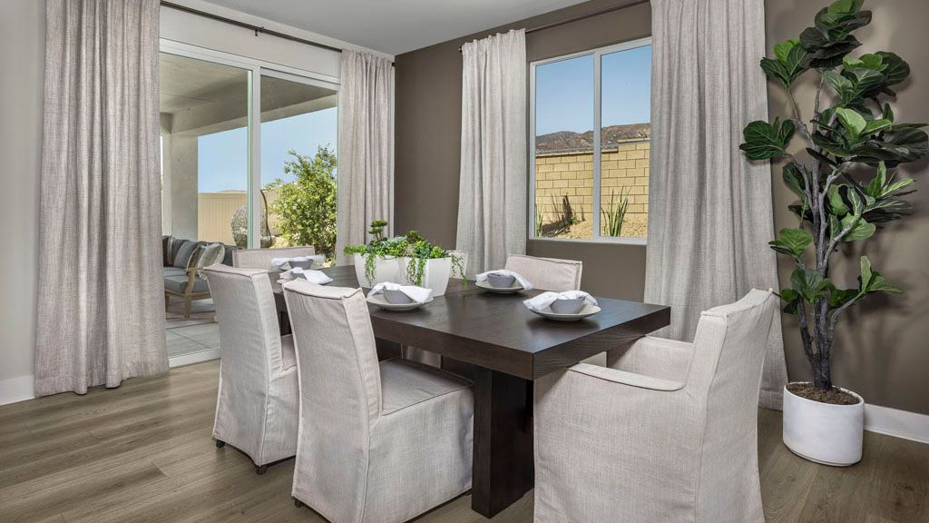 Plan10_Siena_Viola_Dining_3791b-1024x576