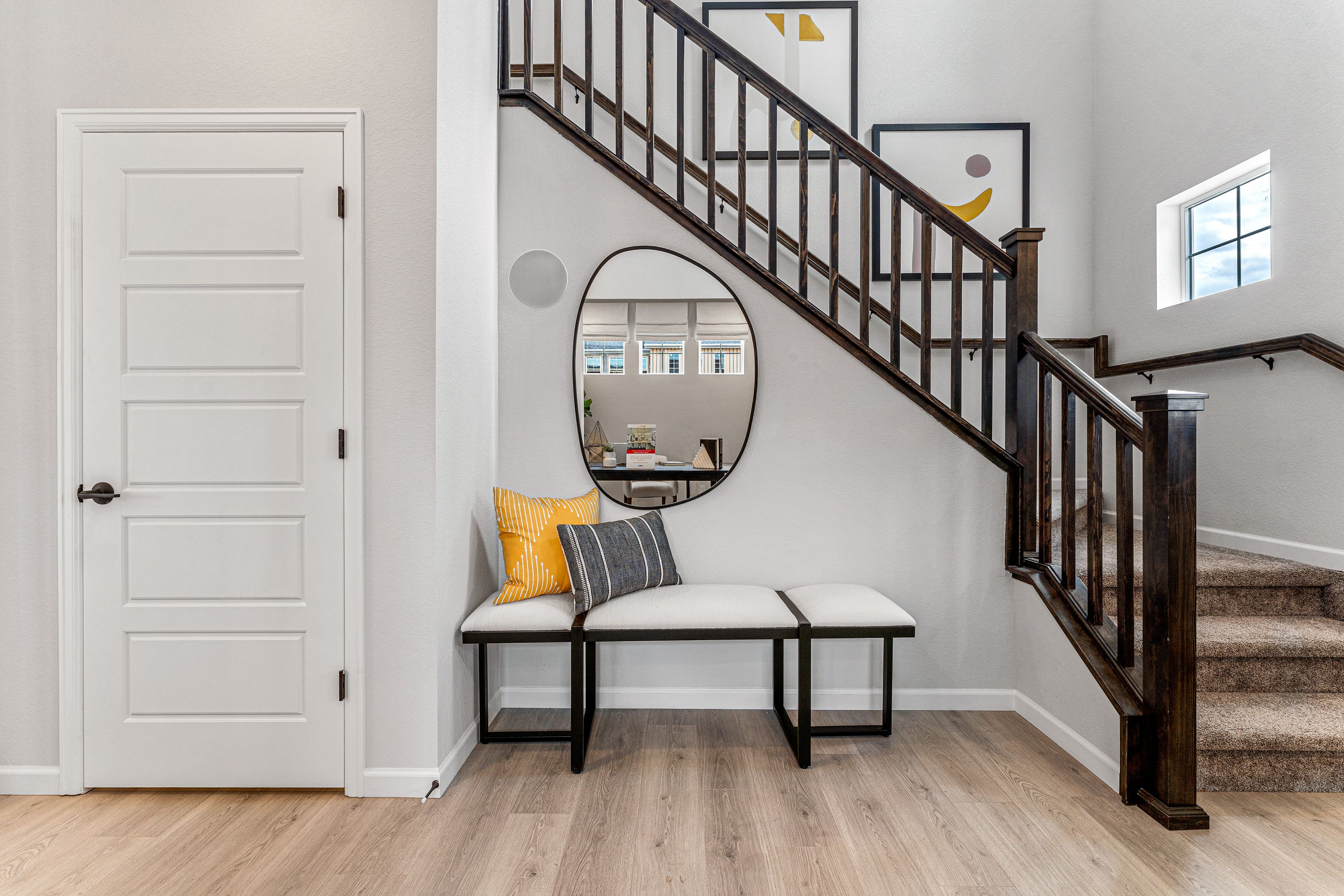 26 front hall 2