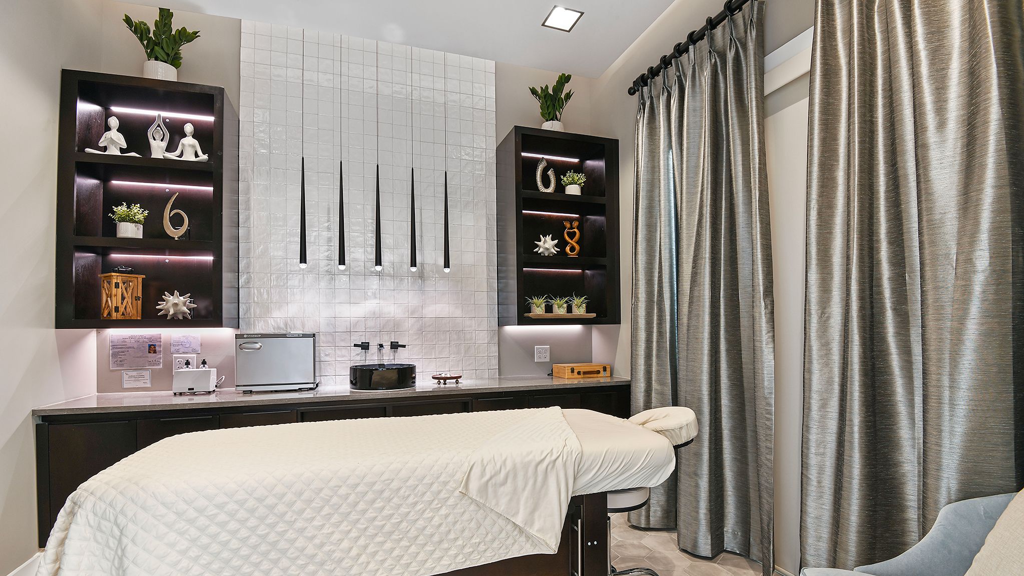 Esplanade-at-the-Heights-1300-16X9-Spa