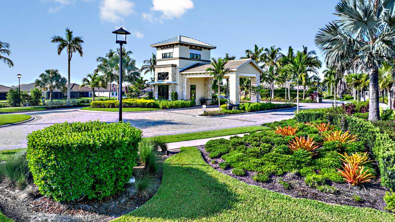 Esp by the Islands Entrance 0183-1200x675