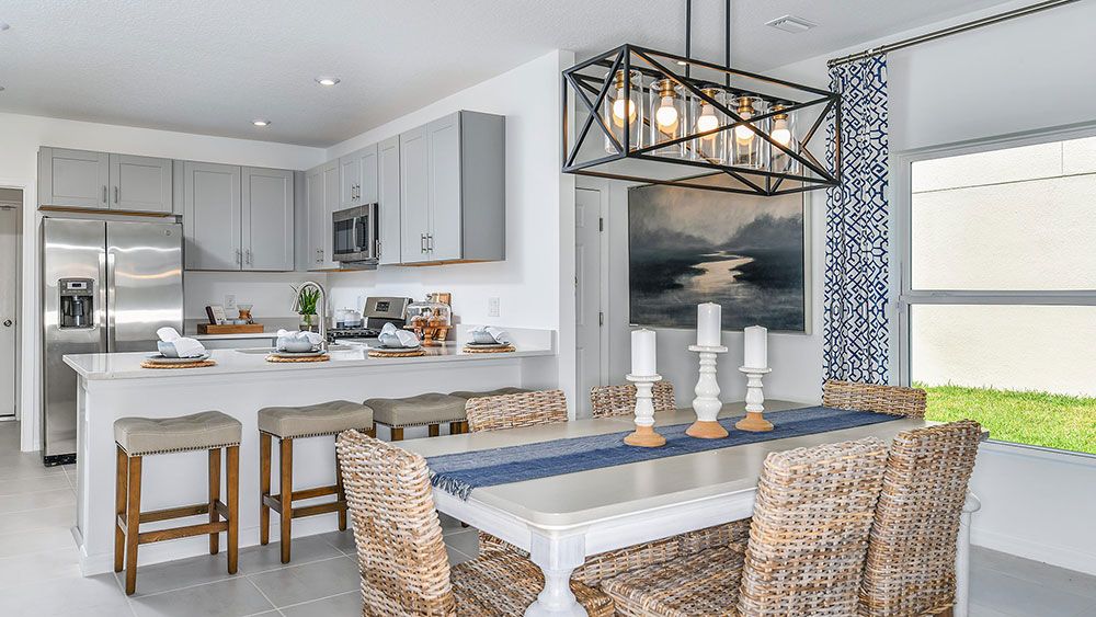 Eaves-Bend-Holly-3657-dining