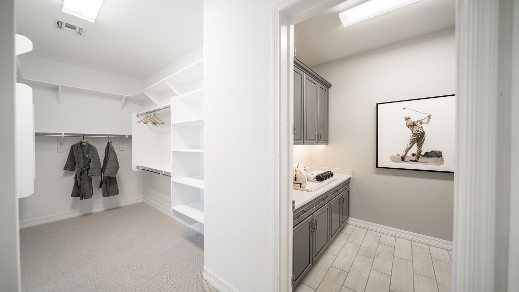 Owners Walk In Closet44