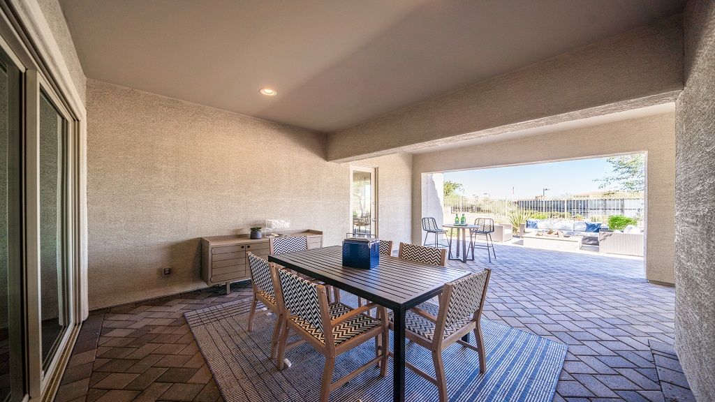 Covered Outdoor Living40