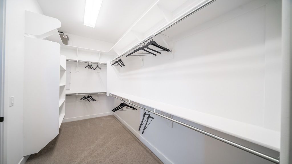 Owners Walk In Closet32