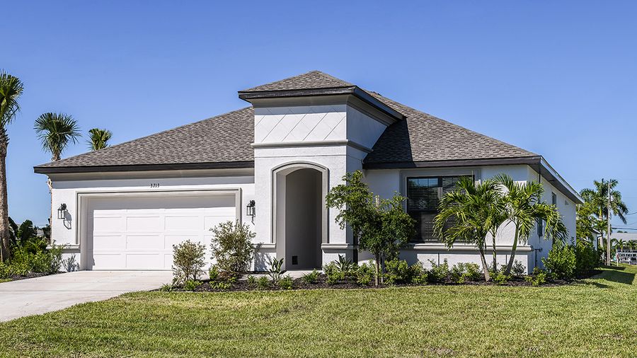 3713 Sw 4Th Lane. Cape Coral, FL 33991