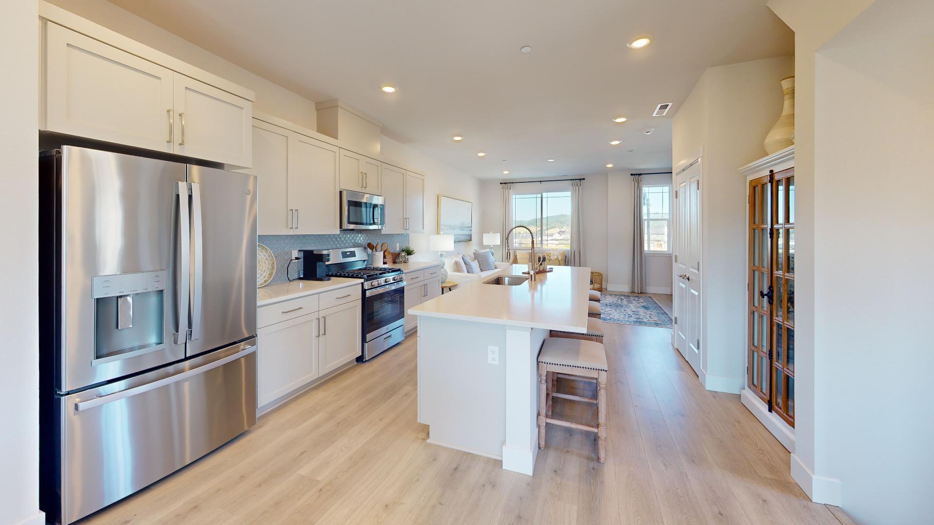 Bethany-Crossing-Townhomes-Lot-149-Bondi-Kitchen