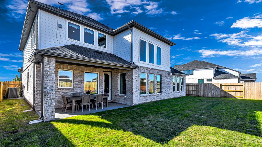 128-TM-Model 17402 Aster Falls Ct-20231206