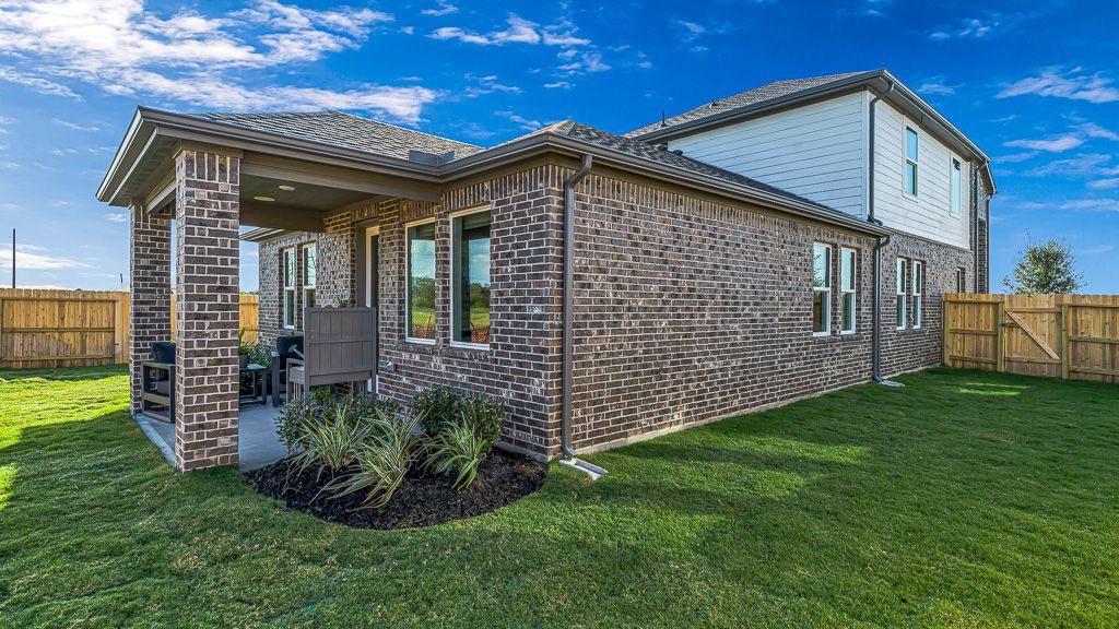 8-Tm Model -17330 Aster Falls Ct-20231025
