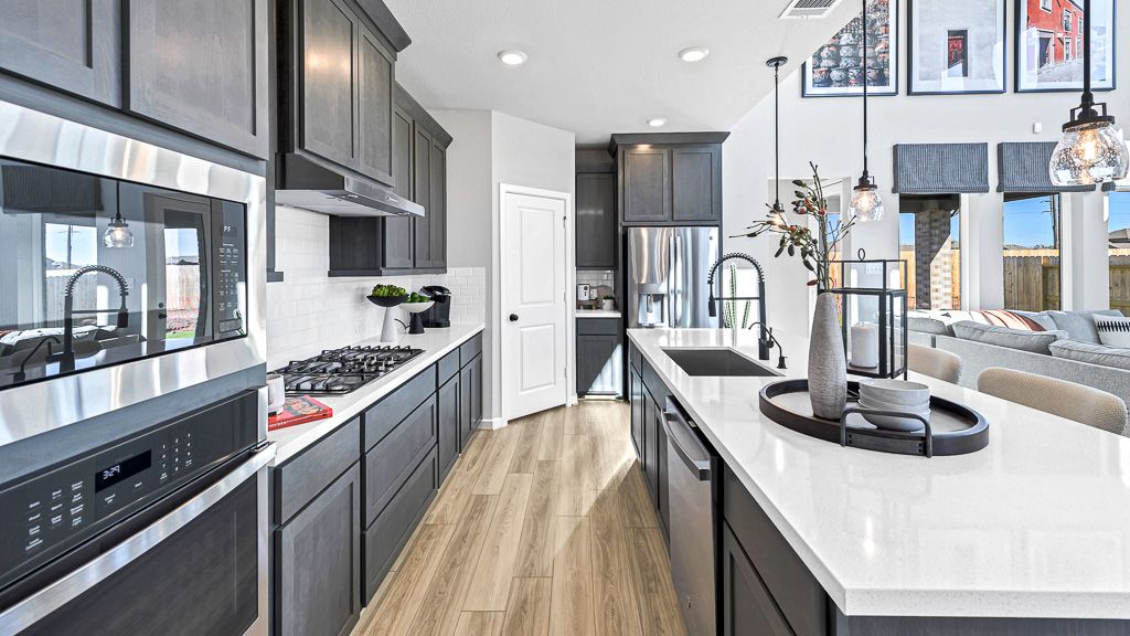 26-TM-Model 17402 Aster Falls Ct-20231206