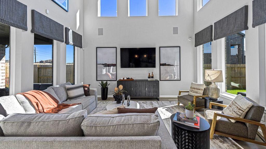 38-TM-Model 17402 Aster Falls Ct-20231206