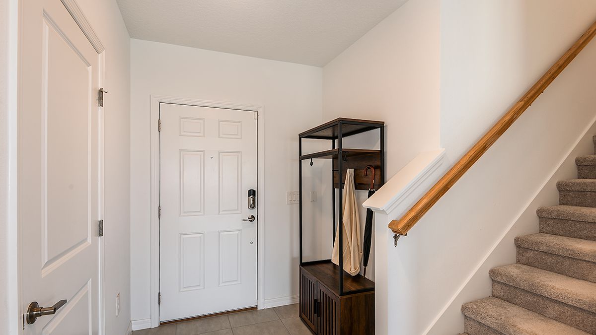 Marion-Creek-Maple-daytime-3812-1200x675