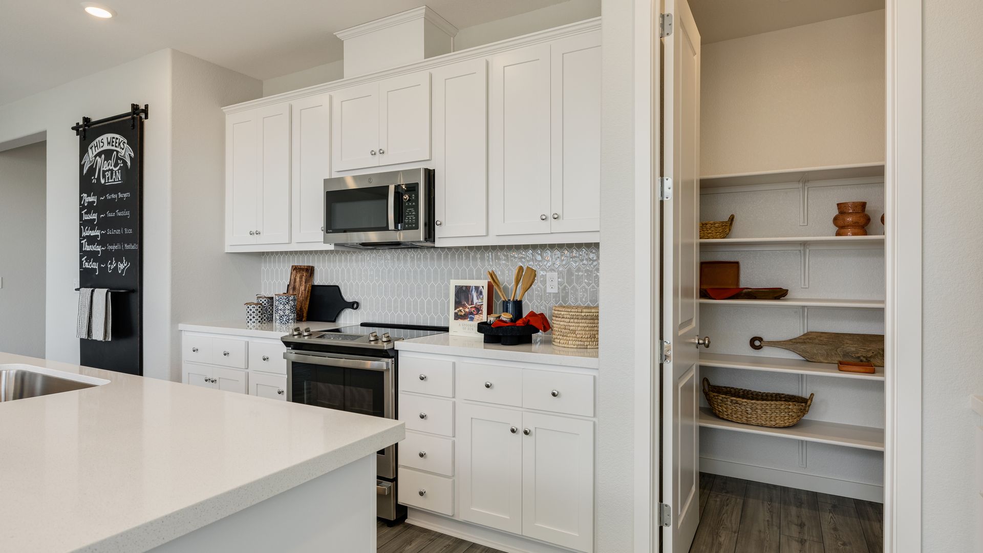 113 Larkspur