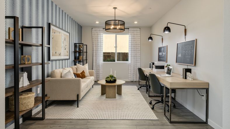 121 Larkspur