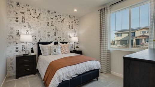 128 Larkspur