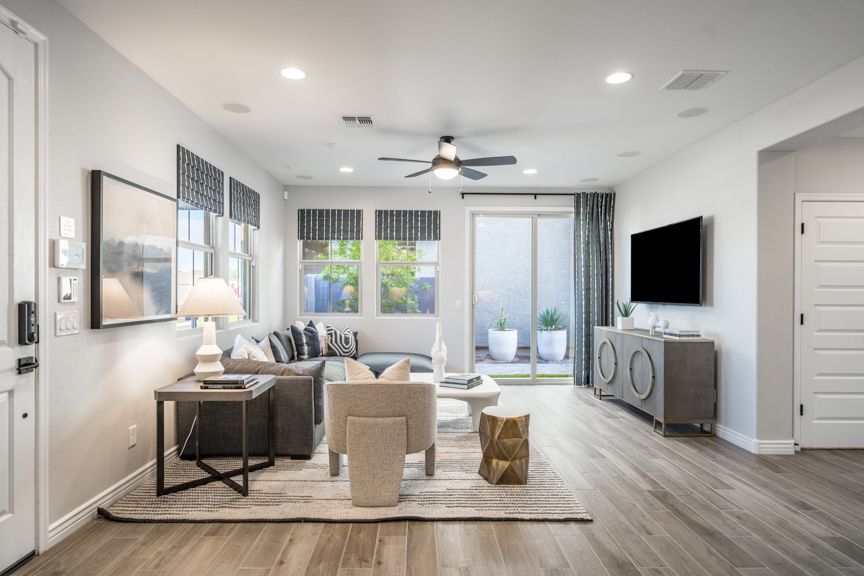 Parkside Villas RM3 Great Room 2