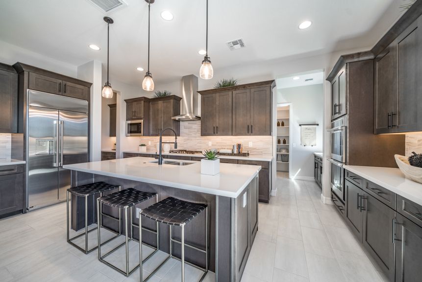 Allen Ranches Expedition HamptonKitchen  4