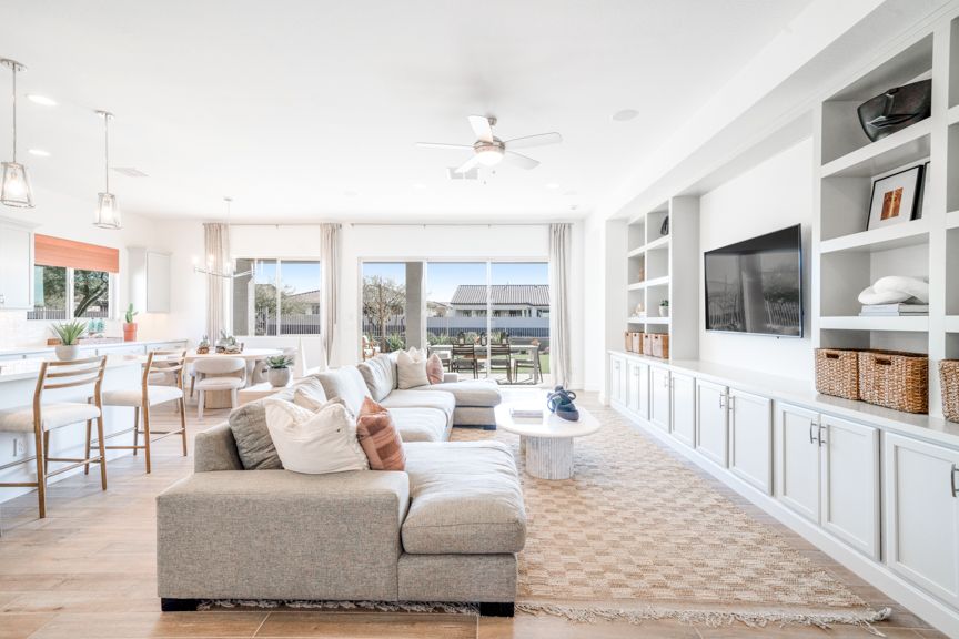 CantaMia HillaryGreat Room 2