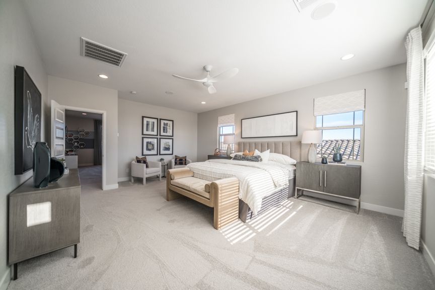 Hawes Encore RedwoodPrimary Suite  2