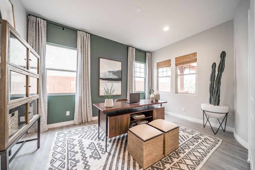 Hawes Landmark Windsor Study