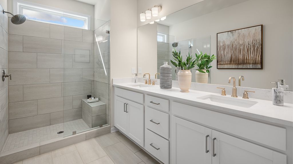 First Floor Guest Suite Bathroom