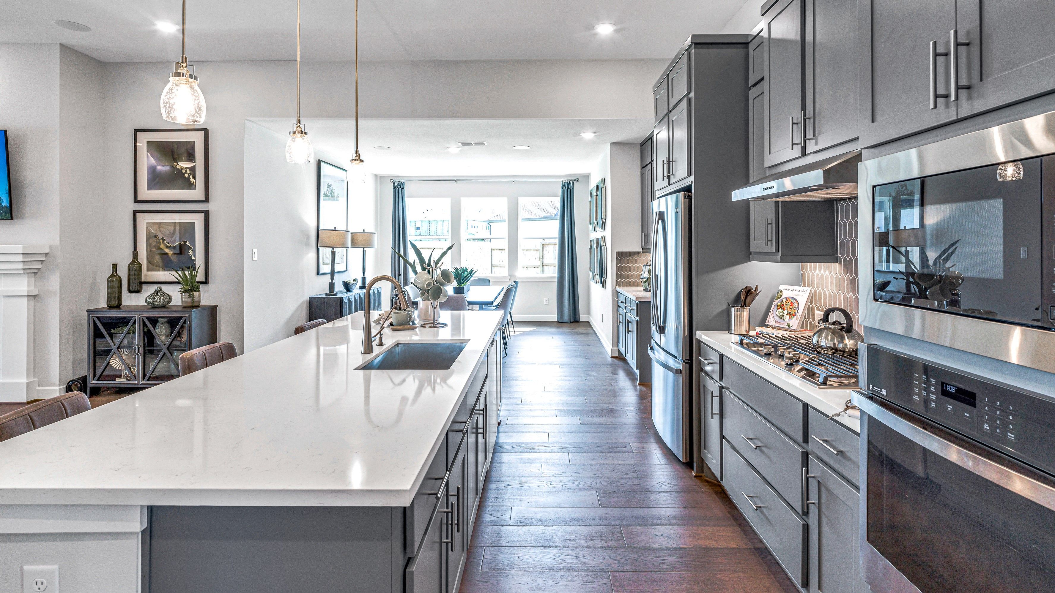 25-TM Model Jade-1668 Turner Court-20220920