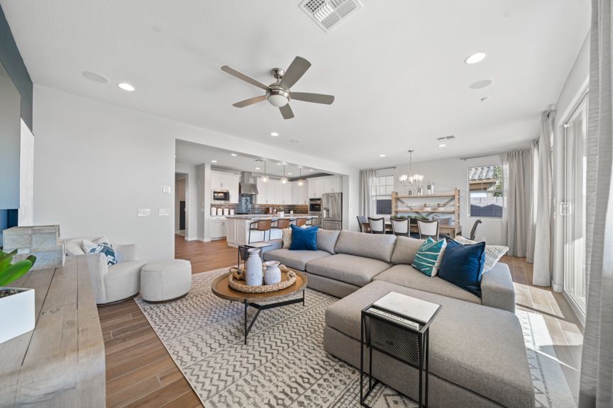 Parkside AlmeriaRM2 Great Room  3