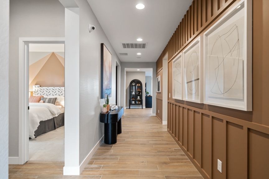 Parkside Los Cielos RM2 Foyer